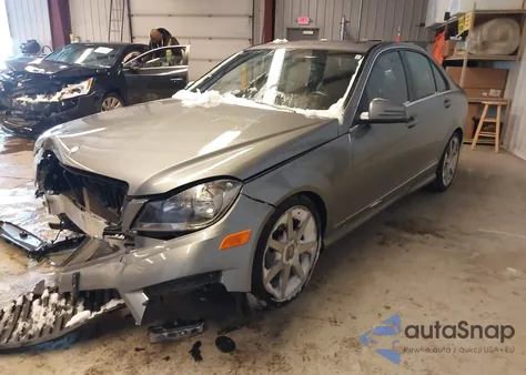 2014 Mercedes-Benz C 300 Sport 4Matic из США, поврежденный, VIN WDDGF8AB2EA924488